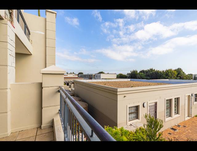 2 BEDROOM APARTMENT TO LET IN ROYAL ASCOT